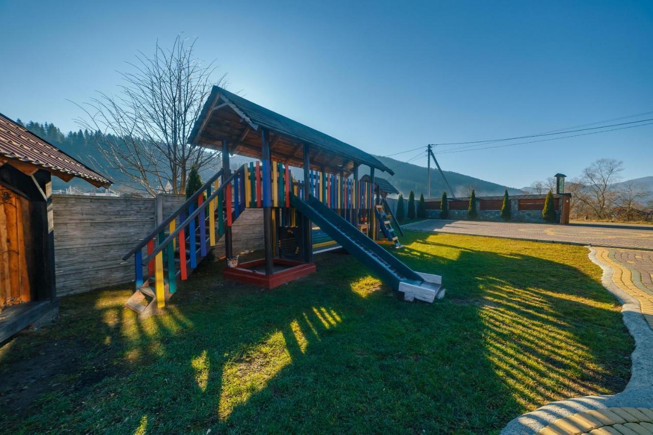 Садиба Дерев*Яна Хата Werchowyna Exterior foto